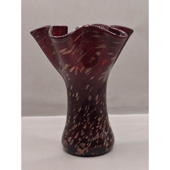 Vintage Hand Blown Glass Ruby Red and Gold Flecks Handkerchief Vase - Picture 4 of 8